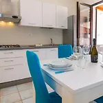 La Bella * Capitana